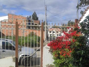 CASA DE VENTA EN URBANIZACION PRIVADA CICA II