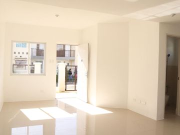 Amazing Big Discount upto 500K & Early Move In for Ready For Occupancy Single Datached House Unit @ Primavera Homes Tanauan 2 Near Waltermart Tanauan