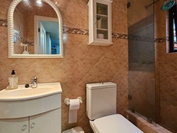 BROKER BOSQUES CONDOM. 3D-4B-SE-PATIO-REMODELADA- IMPECABLE
