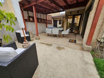 BROKER BOSQUES CONDOM. 3D-4B-SE-PATIO-REMODELADA- IMPECABLE