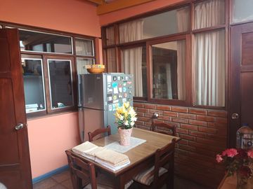 DE OCASIÓN: 02 CASAS, SAN BORJA