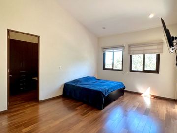 Casa en VENTA Club Golf Altozano MORELIA 4 Recamaras 3 Baños Jardin JACUzZI