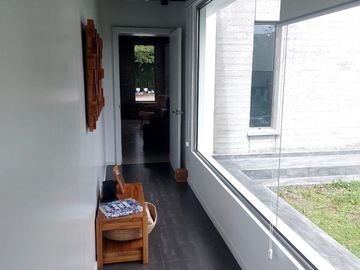 MODERNA CASA EN TUMBACO SECTOR CERAMICA CON MASTER PB