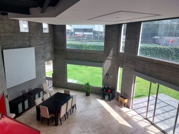 MODERNA CASA EN TUMBACO SECTOR CERAMICA CON MASTER PB