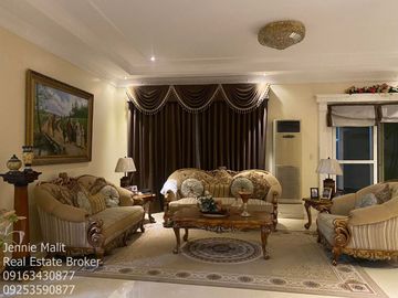 FOR SALE CLASSIC FURNISHED CORNER HOUSE WITH SWIMMING POOL IN ANGELES CITY PAMPANGA