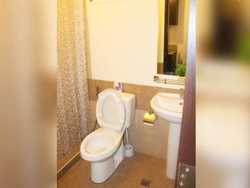 AXIS34XTA: For Sale Fully Furnished 1BR unit no Balcony in Axis Residences Mandaluyong