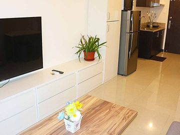 AXIS34XTA: For Sale Fully Furnished 1BR unit no Balcony in Axis Residences Mandaluyong