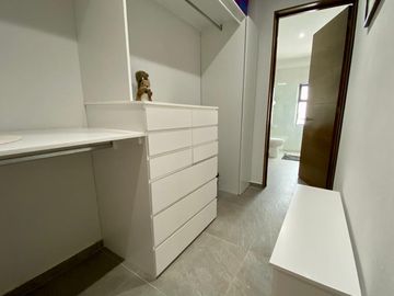 HERMOSA CASA EN VENTA EN LA CALMA ZAPOPAN