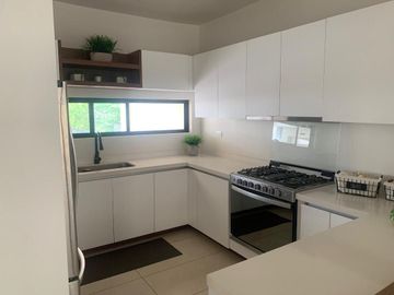 Casa Venta Cumbres Elite Premier Monterrey / Garcia 3 Pisos Fabulosa Magnifica Super Hermosa SUPER EQUIPADA Posible 4 Rec PRIVADA con Amenidades Cerca