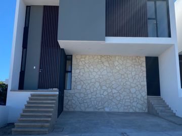 Casa en Venta Zibata