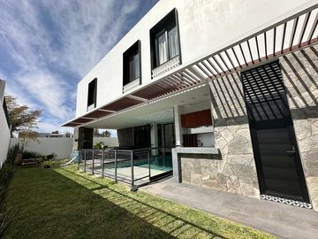 Casa en coto en Zona Real, Zapopan