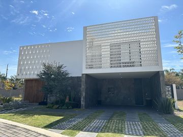 Casa en coto en Zona Real, Zapopan