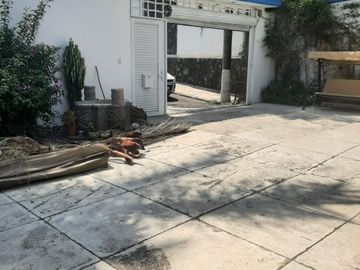 LOMA DORADA SUPER UBICADA PARTE BAJA DEL FRACCIONAMIENTO