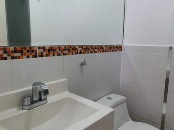VENDO DEPARTAMENTO EN CONDOM LAS CUMBRES de LA MOLINA - Cerca a USIL. IBM , Colegio Raimondi