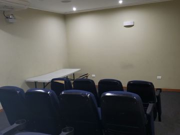 VENDO DEPARTAMENTO EN CONDOM LAS CUMBRES de LA MOLINA - Cerca a USIL. IBM , Colegio Raimondi