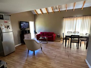 🏡León Propiedades vende hermosa casa en condominio en sector lo Aguila, Curacaví🏡