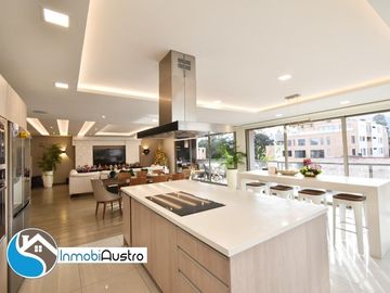 Venta de Departamento con Acabados de Lujo Av. Ordoñez Lasso