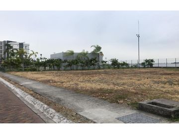 Venta de Terreno en Samborondon - Mocoli- Urbanización Barlovento