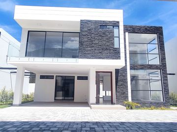 CASAS SECTOR CUMBAYA ALTURA RANCHO SAN FRANCISCO