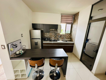 Casa en Venta, Fracc. Distrito Las Flores, Uriangato, Gto.
