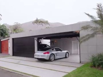 VENTA CASA EN LA ESTANCIA EN LA MOLINA MODERNA FUNCIONAL
