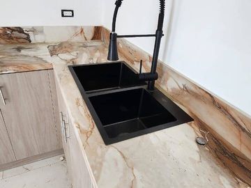 *VENTA DE DEPARTAMENTOS DE ESTRENO EN VÍA LA COSTA * (ANDREINA)