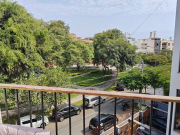 San Borja es sin duda uno de los mejores distritos para vivir : Hermoso dpto de 3 habitaciones, a unos pasos del 
