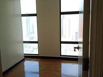 affordable rent to own peninsula garden midtown homes 2 br two bedroom pethouse ready for occupancy for sale  occupancy RFO condo Condominium in makat