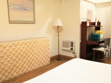 Fully-Furnished 1BR Condo Unit for sale in Cityland, Makati City!🏢✨