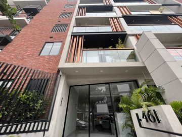 Departamento en venta, primer piso, con 2 terrazas  para estrenar en calle Chiclayo, Miraflores.