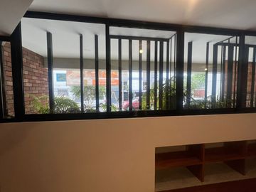 Departamento en venta, primer piso, con 2 terrazas  para estrenar en calle Chiclayo, Miraflores.