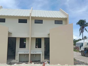 Loft townhouse for sale in Sta Isabel Carcar City