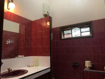 TURUN HARGA!! Rumah berhalaman luas area Wirokerten jln Imogiri Timur