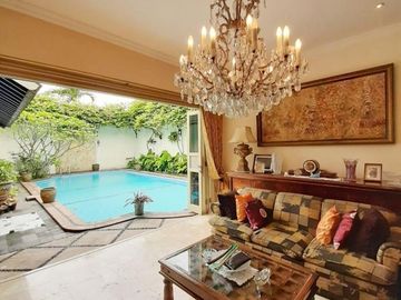 RUMAH dgn TAMAN, KEBUN at Jl PURI MUTIARA / KEMANG, JAKSEL