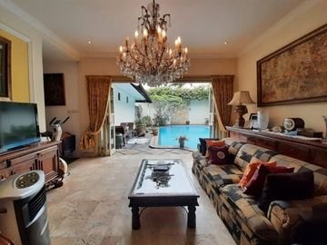 RUMAH dgn TAMAN, KEBUN at Jl PURI MUTIARA / KEMANG, JAKSEL