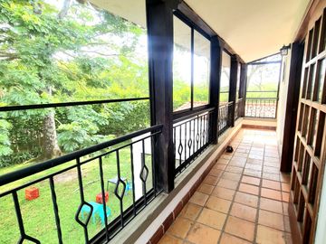 SE VENDE CASA DE 2 NIVELES, EN CALI, COLOMBIA, ZONA SUR, SECTOR PANCE.