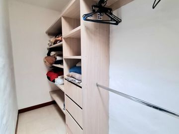 SE VENDE CASA DE 2 NIVELES, EN CALI, COLOMBIA, ZONA SUR, SECTOR PANCE.