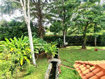 SE VENDE CASA DE 2 NIVELES, EN CALI, COLOMBIA, ZONA SUR, SECTOR PANCE.