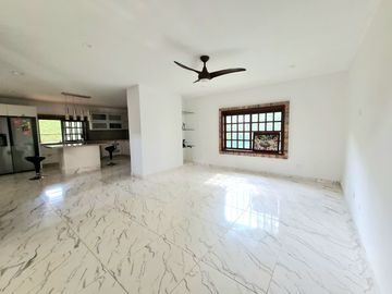 SE VENDE CASA DE 2 NIVELES, EN CALI, COLOMBIA, ZONA SUR, SECTOR PANCE.