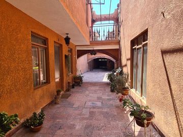 VENTA DE EDIFICIO EN EL CENTRO HISTÓRICO DE QUERÉTARO