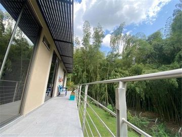 Casa campestre en venta El Caimo Armenia Bosques del Edén