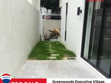 Modern Pasig 5BR House in Greenwoods Executive Village with Swimming Pool