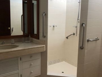 Se vende a muy buen precio casa en Chacarilla!!!