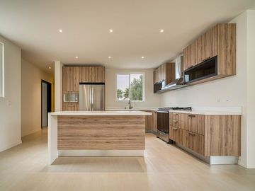 Casa nueva en Villas Punta Piedra con acceso a Playa