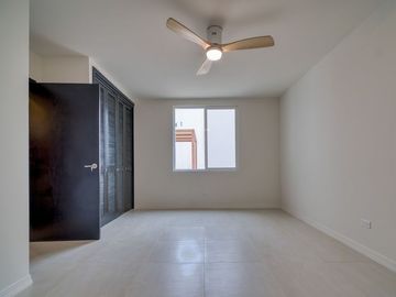 Casa nueva en Villas Punta Piedra con acceso a Playa