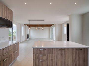 Casa nueva en Villas Punta Piedra con acceso a Playa