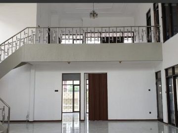 dijual rumah terawat dharmahusada indah barat kondisi bagus