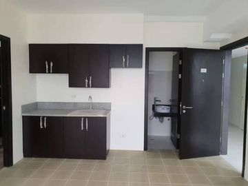 RENT TO OWN 5%DP Affordable 2BR Resort-Type Condominium