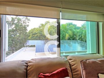 Casa en Venta en Cancun en Residencial Villa Magna con Alberca y Jardin