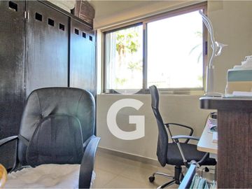 Casa en Venta en Cancun en Residencial Villa Magna con Alberca y Jardin